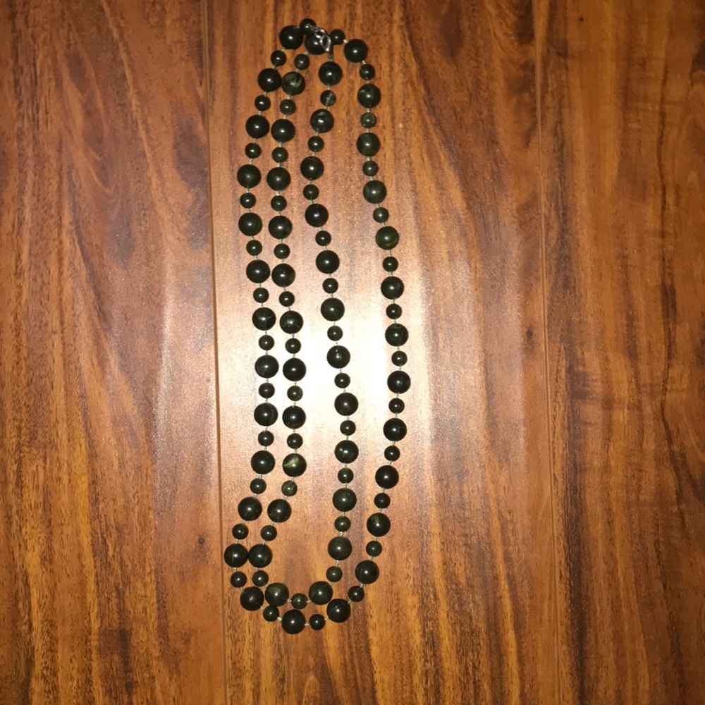 Olive green bead necklace can be worn various ways